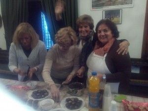 Nuestra maestra Aurora con varias Monteñas